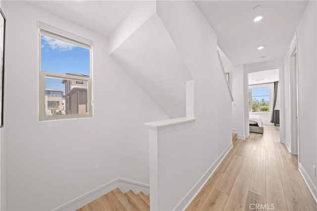 203 Lynx, Irvine, CA 92618