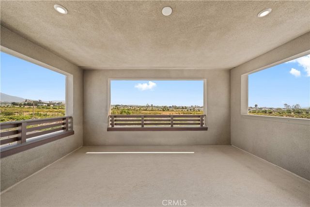 203 Lynx, Irvine, CA 92618