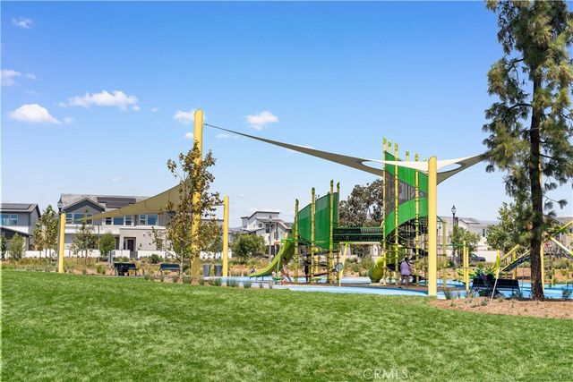 203 Lynx, Irvine, CA 92618