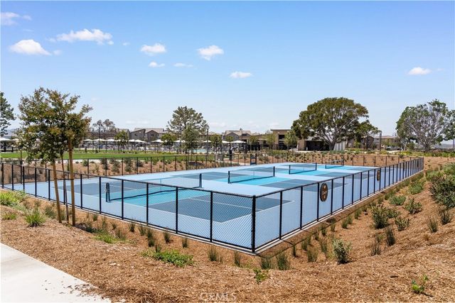 203 Lynx, Irvine, CA 92618