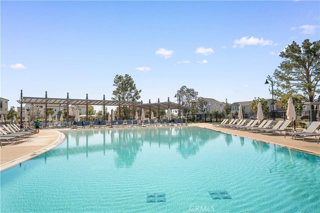 203 Lynx, Irvine, CA 92618