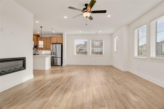 10015 Agave Point Court, Iowa Colony, TX 77578