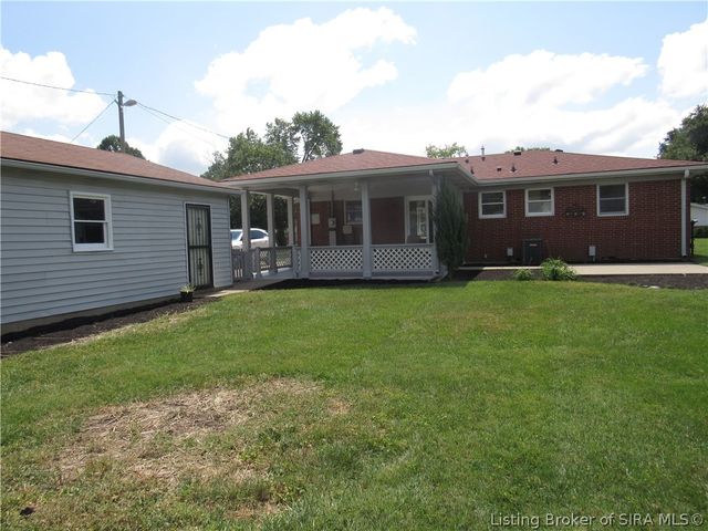 1809 N Larkspur Drive, Jeffersonville, IN 47130