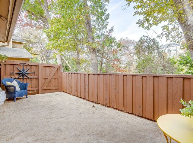 5714 Cedar Creek Drive, Benbrook, TX 76109