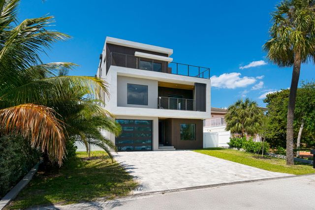 3225 Canal Drive, Pompano Beach, FL 33062