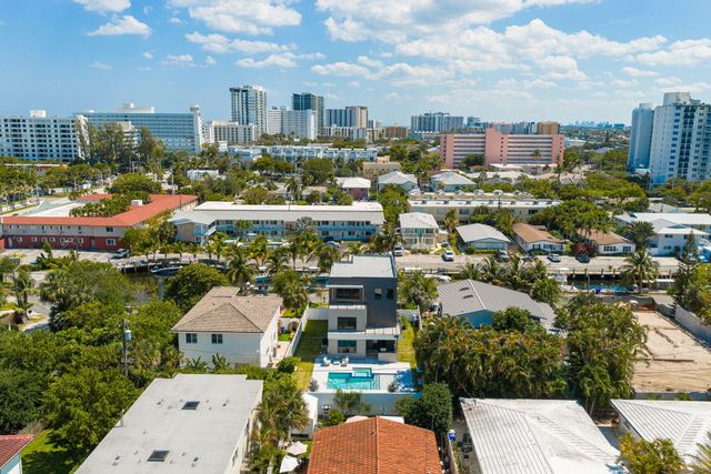 3225 Canal Drive, Pompano Beach, FL 33062