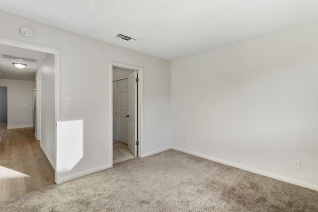 6690 Hometown Way, Sacramento, CA 95828