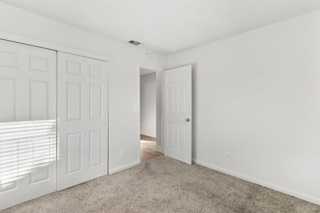 6690 Hometown Way, Sacramento, CA 95828