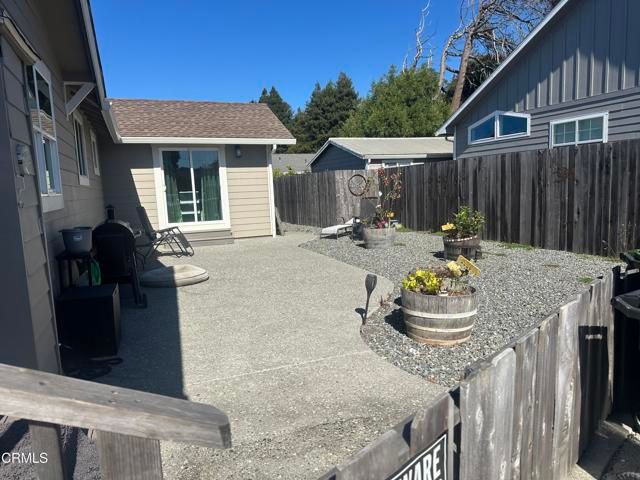 131 Halsey Way, Fort Bragg, CA 95437