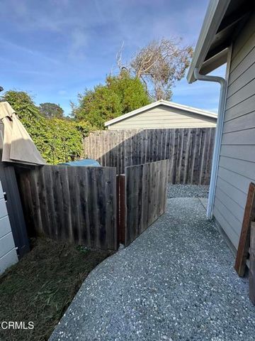 131 Halsey Way, Fort Bragg, CA 95437