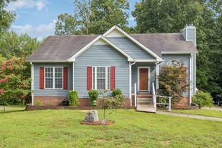 2101 Ferry Rd, Clarksville, TN 37040