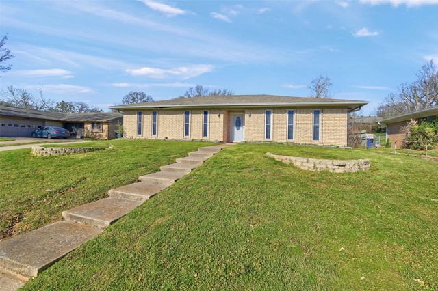 409 Holland Drive, Denison, TX 75020