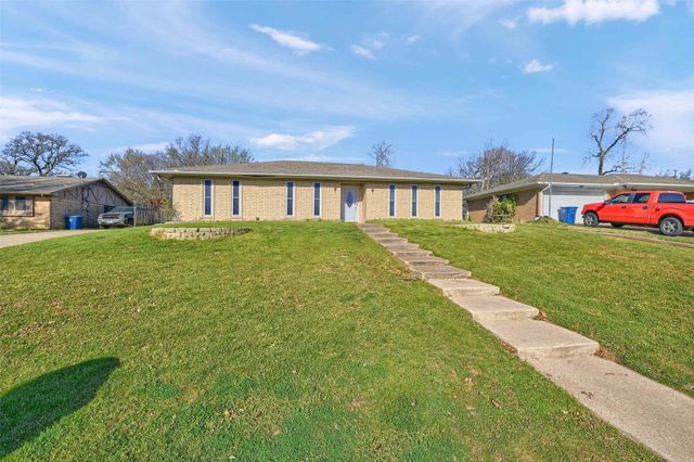 409 Holland Drive, Denison, TX 75020