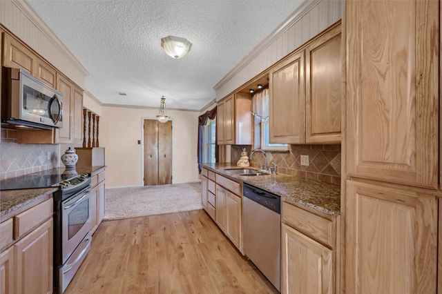 409 Holland Drive, Denison, TX 75020