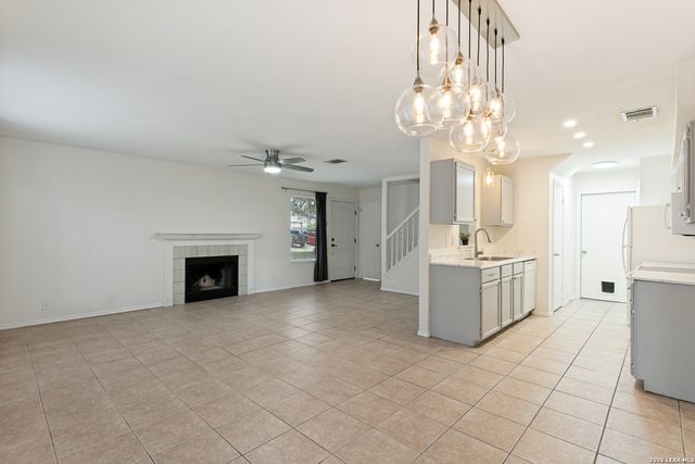 6015 Loch Maree, San Antonio, TX 78240
