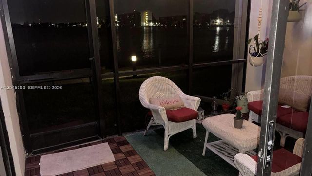 109 Lake Emerald Drive 105, Oakland Park, FL 33309