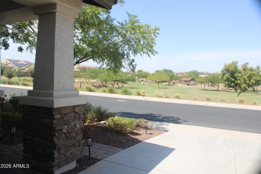 10113 W ANGELS Lane, Peoria, AZ 85383 — photo 5