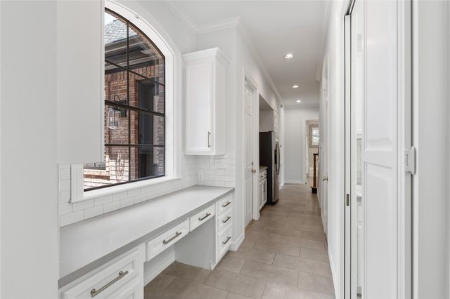 1240 Archley Drive, Hilshire Village, TX 77055