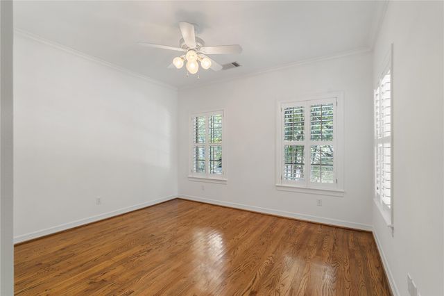 1240 Archley Drive, Hilshire Village, TX 77055