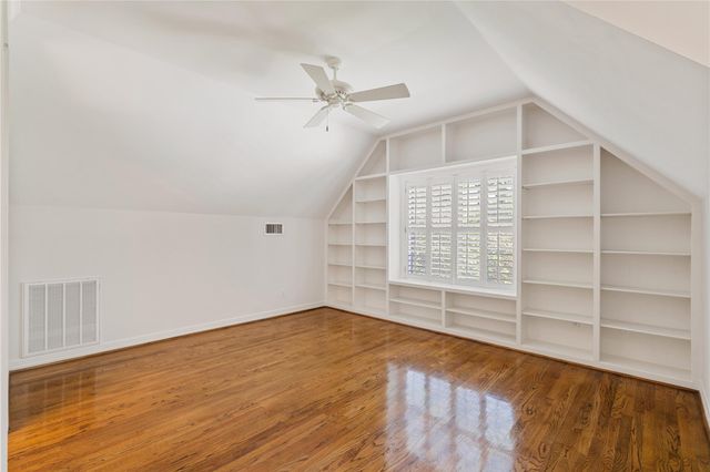 1240 Archley Drive, Hilshire Village, TX 77055
