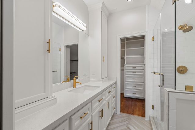1240 Archley Drive, Hilshire Village, TX 77055