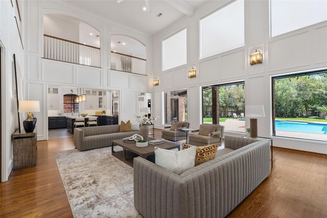 1240 Archley Drive, Hilshire Village, TX 77055