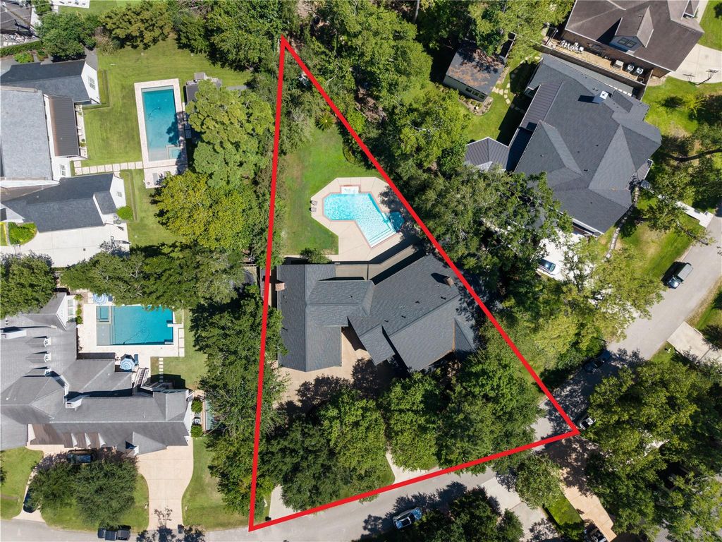1240 Archley Drive, Hilshire Village, TX 77055