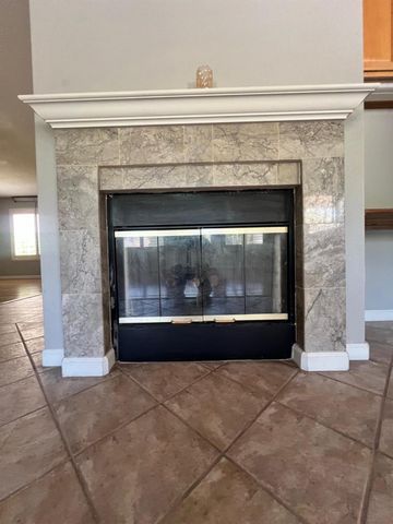 4309 Hazelnut Dr, Modesto, CA 95356
