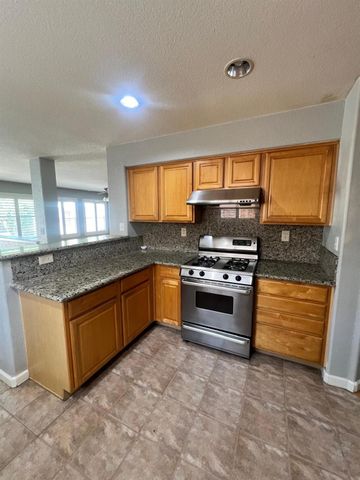 4309 Hazelnut Dr, Modesto, CA 95356