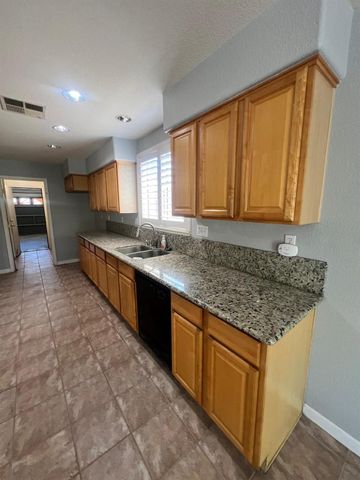 4309 Hazelnut Dr, Modesto, CA 95356