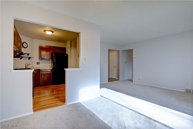 3675 Clague Road 216, North Olmsted, OH 44070