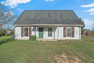 13515 Versailles Rd, Rockvale, TN 37153