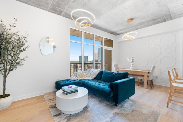 1510 Demonbreun St Apt 807, Nashville, TN 37203