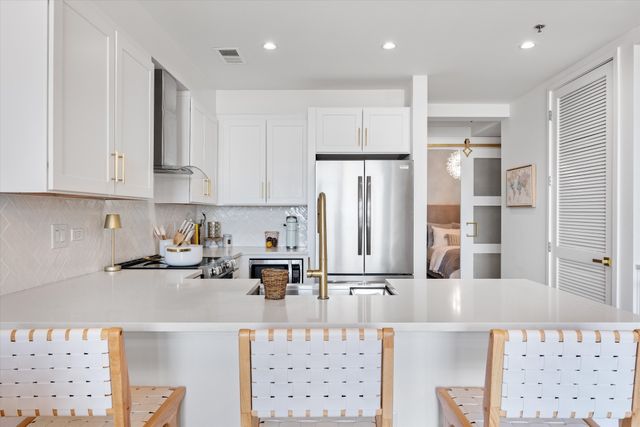 1510 Demonbreun St Apt 807, Nashville, TN 37203