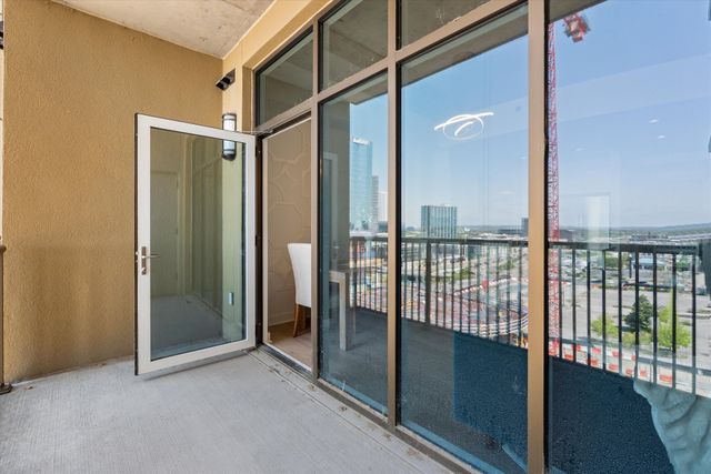 1510 Demonbreun St Apt 807, Nashville, TN 37203