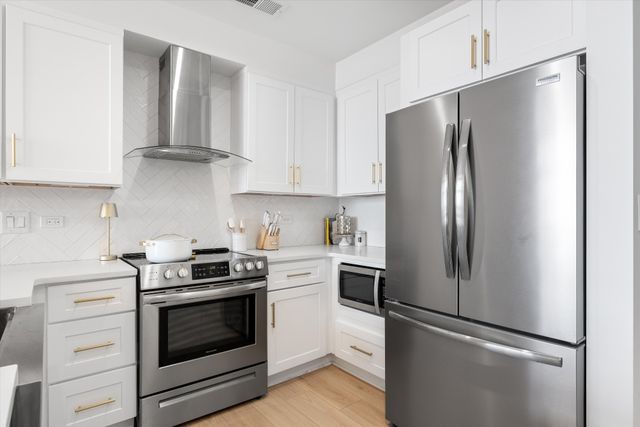 1510 Demonbreun St Apt 807, Nashville, TN 37203