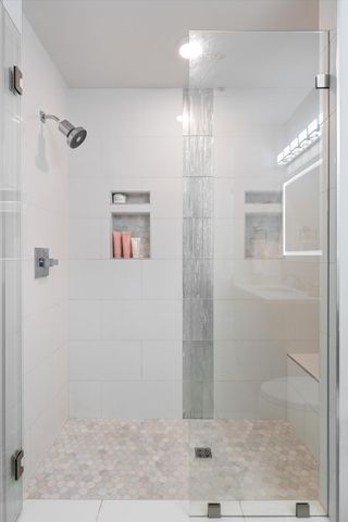 1510 Demonbreun St Apt 807, Nashville, TN 37203