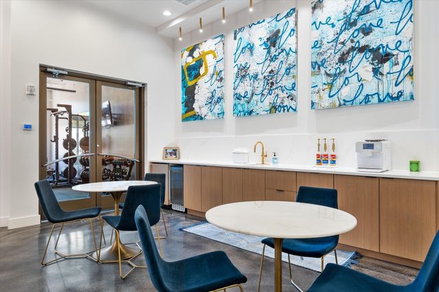 1510 Demonbreun St Apt 807, Nashville, TN 37203