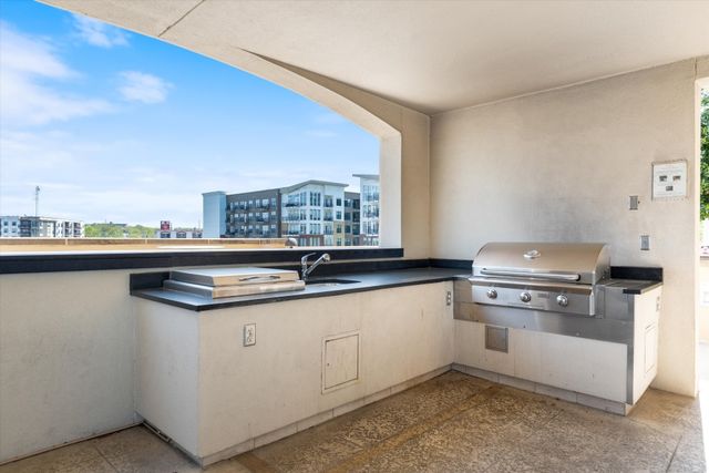 1510 Demonbreun St Apt 807, Nashville, TN 37203