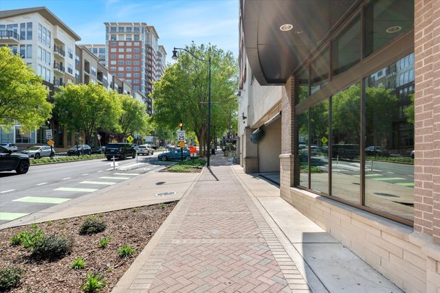 1510 Demonbreun St Apt 807, Nashville, TN 37203