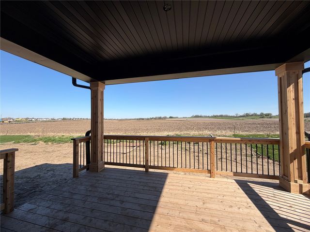 1212 Berkshire Lane, North Liberty, IA 52317