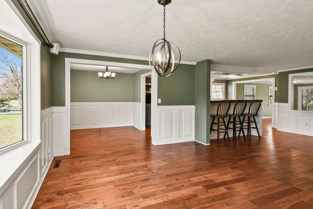 850 S Mumford Drive, Springfield, MO 65809