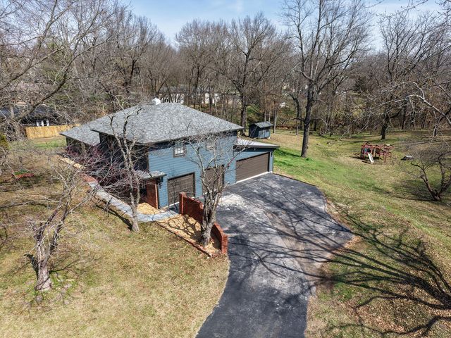 850 S Mumford Drive, Springfield, MO 65809