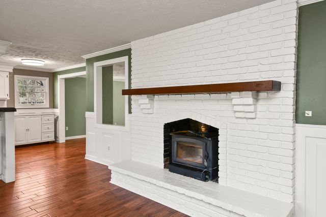 850 S Mumford Drive, Springfield, MO 65809