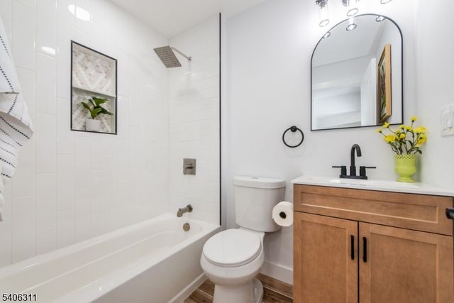 220 Vermont Ave, Irvington Twp., NJ 07111