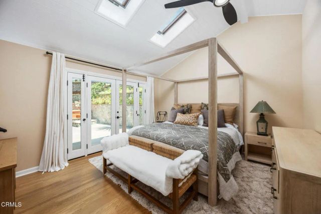 5220 Palm Drive, La Canada Flintridge, CA 91011