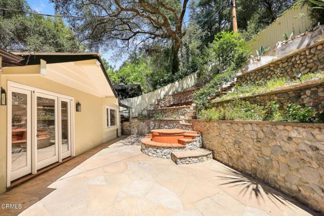 5220 Palm Drive, La Canada Flintridge, CA 91011