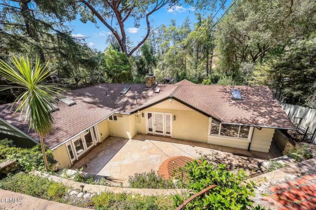 5220 Palm Drive, La Canada Flintridge, CA 91011