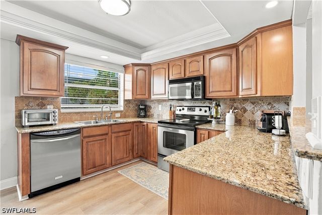 1100 8th AVE S 210B, Naples, FL 34102