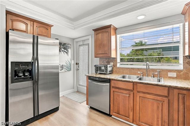 1100 8th AVE S 210B, Naples, FL 34102